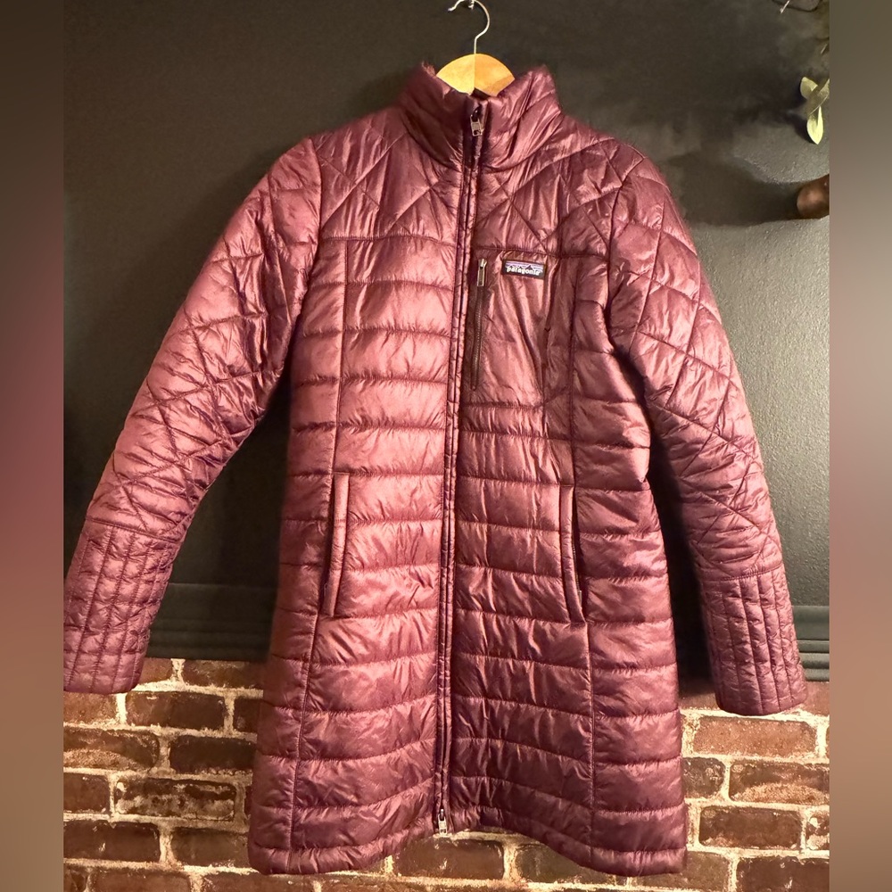 Patagonia Women's Puffer Coat - Burgundy